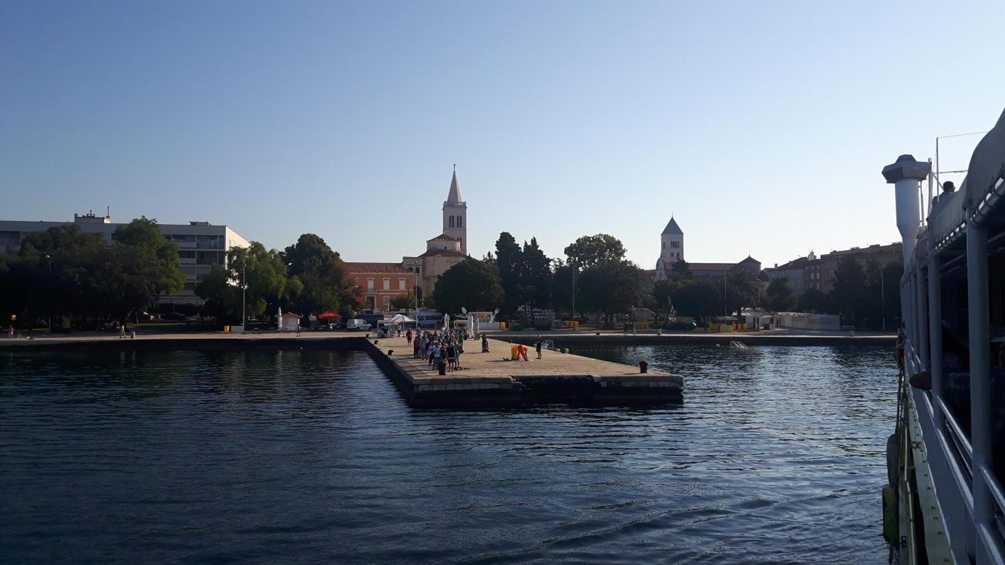 Tri Mora Razanac
