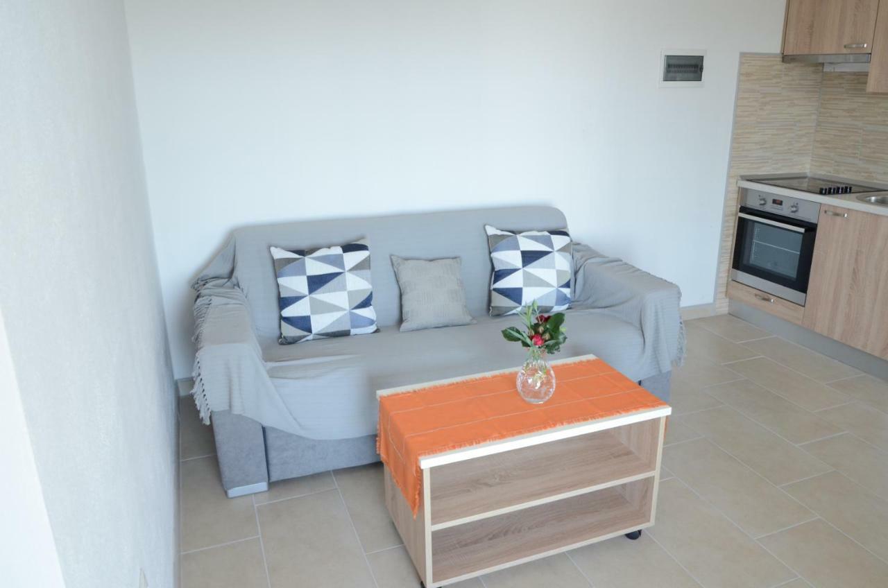 Apartment Tri Mora