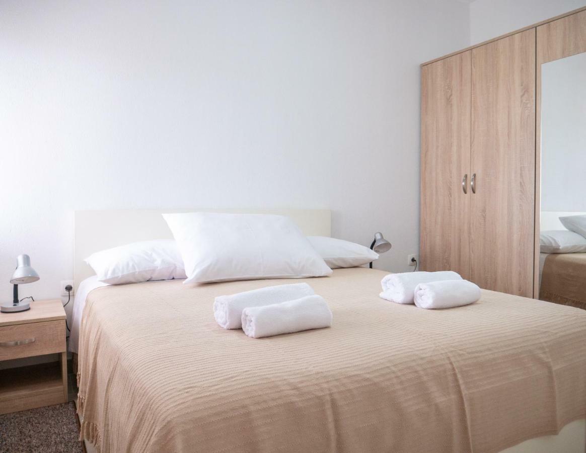 Tri Mora Apartman *