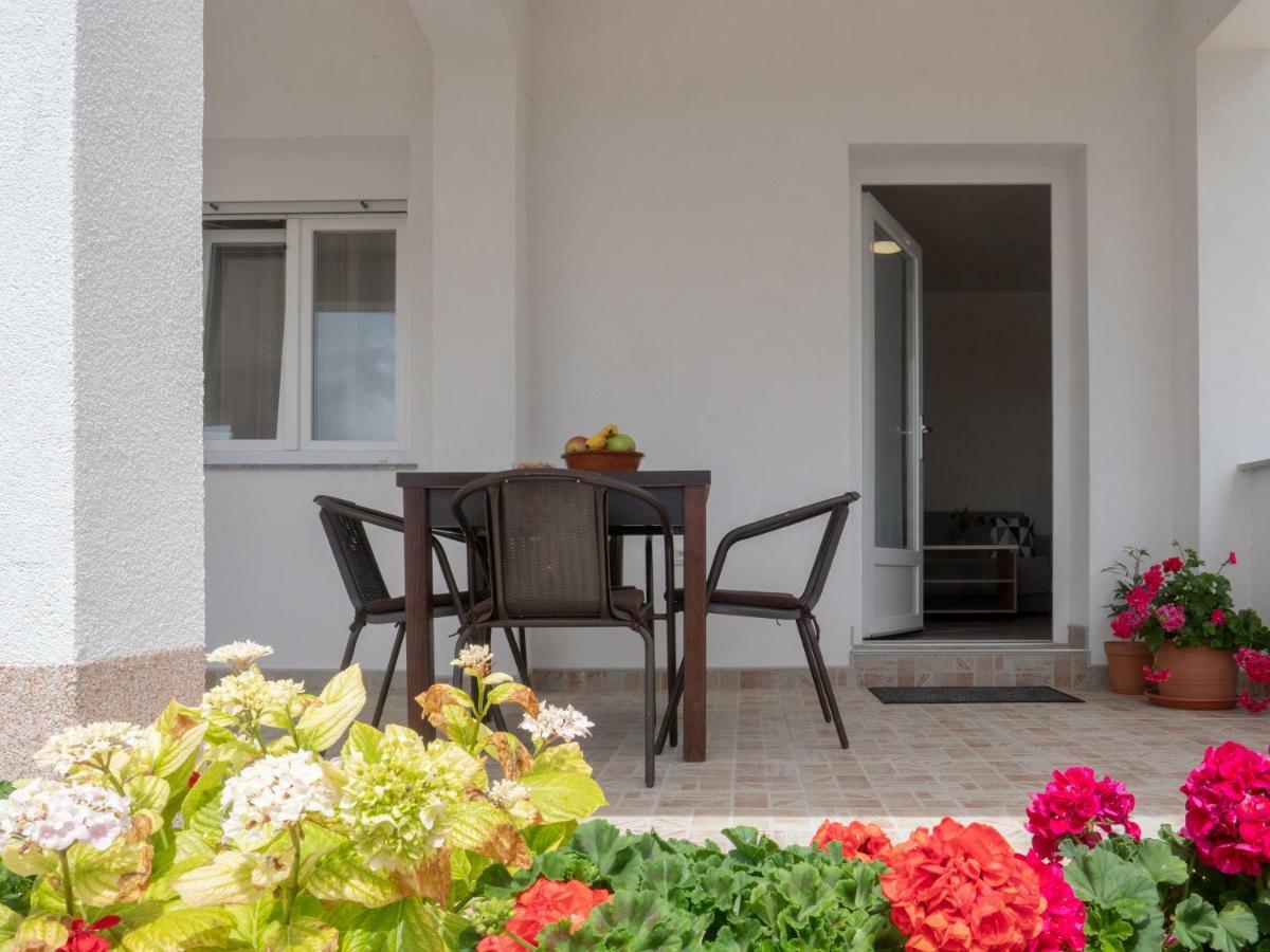 Tri Mora Apartman Razanac