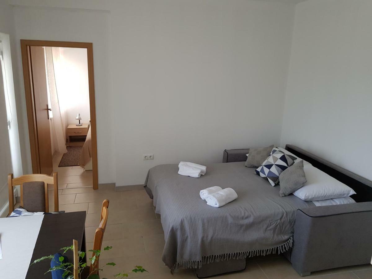 Tri Mora Apartman *